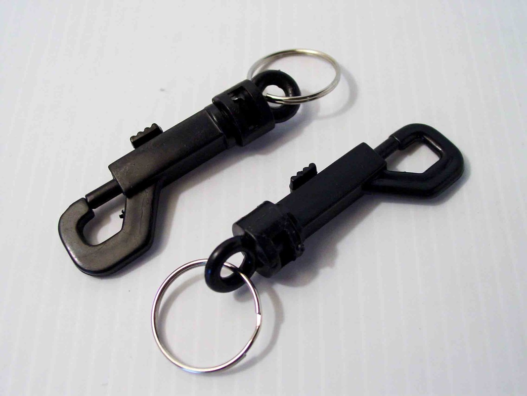 Picture of Plastic Swivel Snap Hook with Split Ring